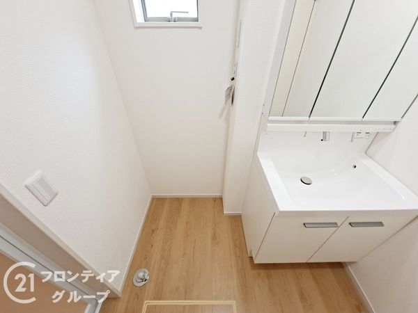 京都市山科区小山西御所町　新築一戸建て　１期　３号地