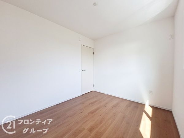 京都市山科区小山西御所町　新築一戸建て　１期　４号地