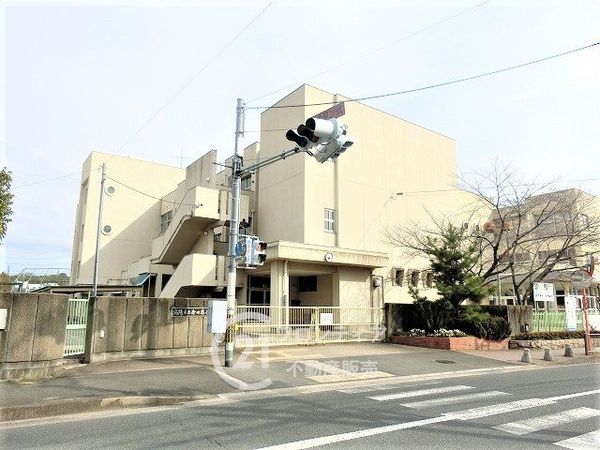 城陽市寺田市ノ久保　新築一戸建て　2期　２号棟(城陽市立寺田南小学校)