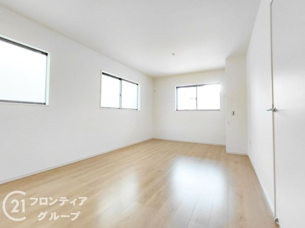 宇治市広野町寺山　新築一戸建て　３期　１号地
