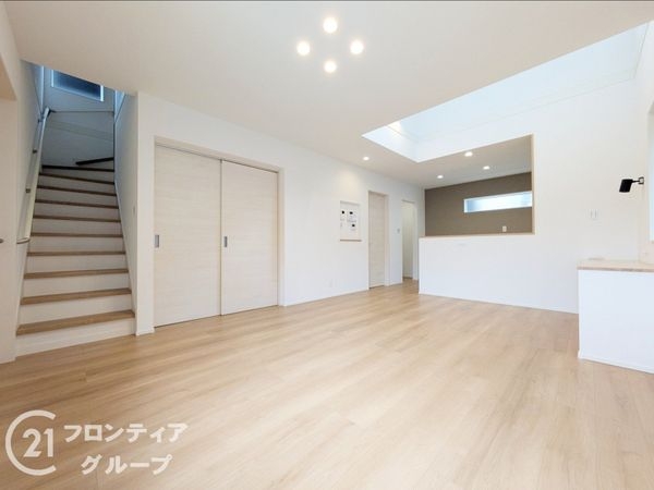 大津市一里山６丁目　新築一戸建て　３号棟