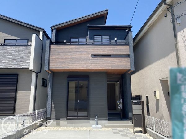 大津市下阪本2丁目 新築一戸建て 1期 2号棟
