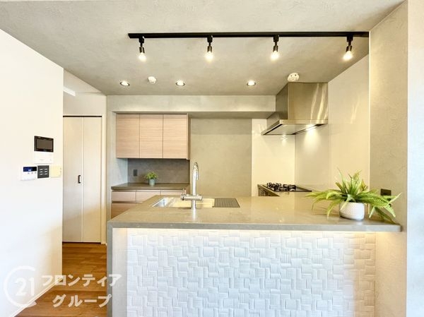 ネバーランド御所南　中古マンション