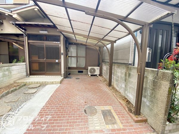 京都市山科区西野大鳥井町の中古一戸建て