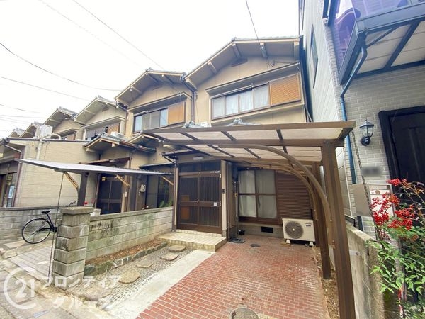 京都市山科区西野大鳥井町の中古一戸建て