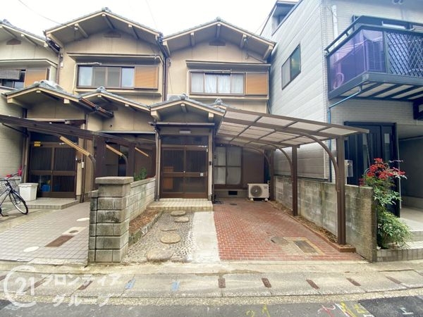 京都市山科区西野大鳥井町の中古一戸建て