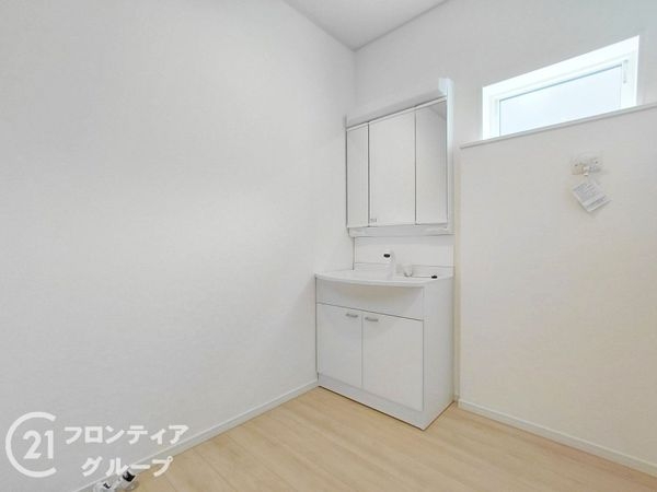 大津市雄琴５丁目　新築一戸建て　第２６　１号棟
