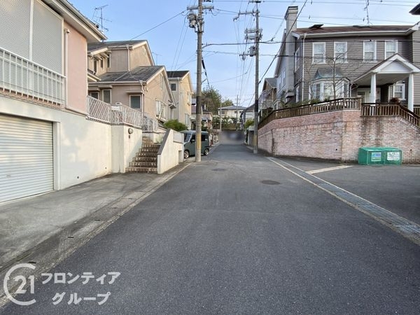 宇治市五ケ庄広岡谷の中古一戸建て