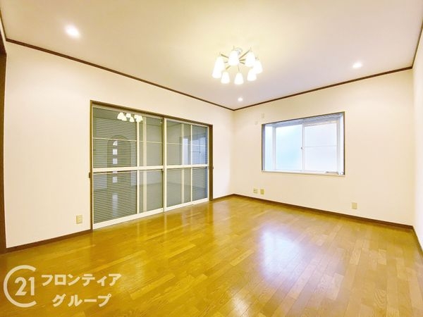 宇治市五ケ庄広岡谷　中古一戸建て