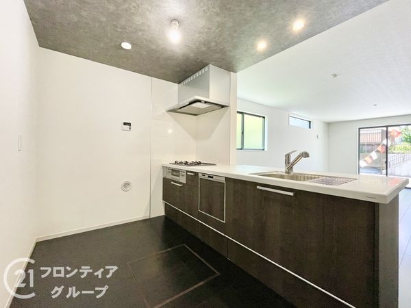 宇治市宇治大谷　新築一戸建て　２期　２号棟
