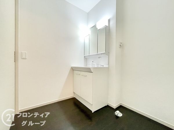 宇治市宇治大谷　新築一戸建て　２期　２号棟