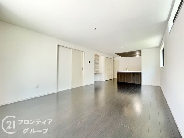 宇治市宇治大谷　新築一戸建て　２期　２号棟