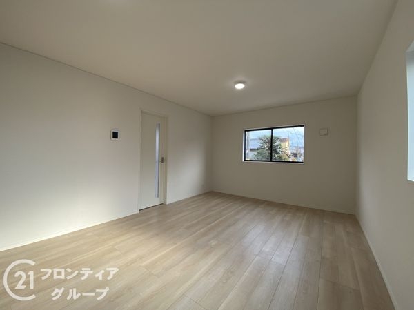 宇治市五ケ庄三番割　新築一戸建て　第１　２号棟