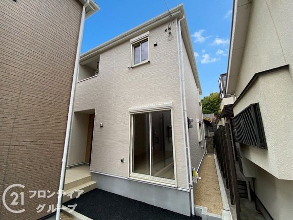 宇治市五ケ庄三番割　新築一戸建て　第１　３号棟