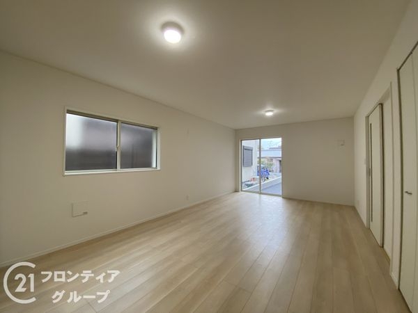 宇治市五ケ庄三番割　新築一戸建て　第１　３号棟