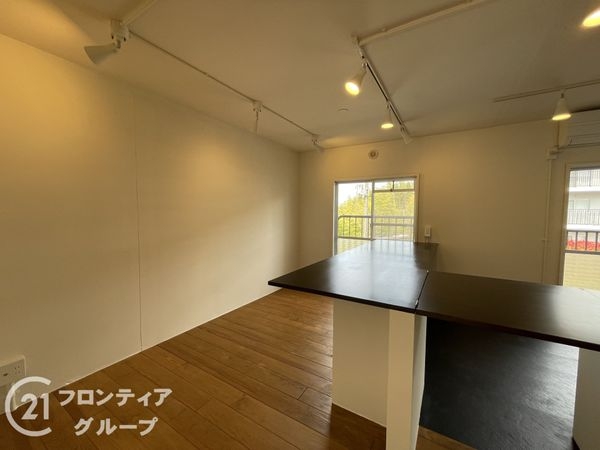 醍醐上ノ山団地B1棟　中古マンション