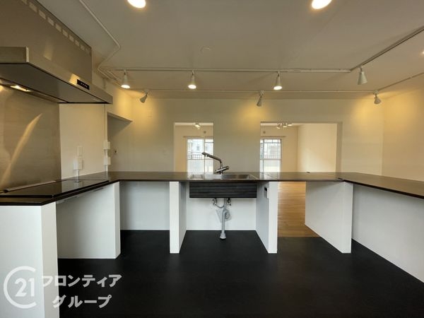 醍醐上ノ山団地B1棟　中古マンション