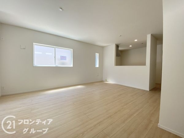 京都市伏見区羽束師菱川町　新築一戸建て　第１　２号棟