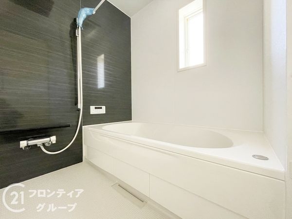 京都市伏見区羽束師菱川町　新築一戸建て　第１　５号棟