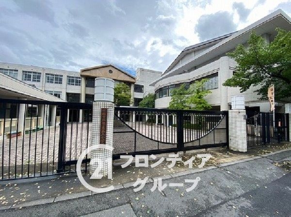 イニシア中京丸太町通り　中古マンション(京都市立朱雀第二小学校)