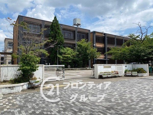 イニシア中京丸太町通り　中古マンション(京都市立西ノ京中学校)
