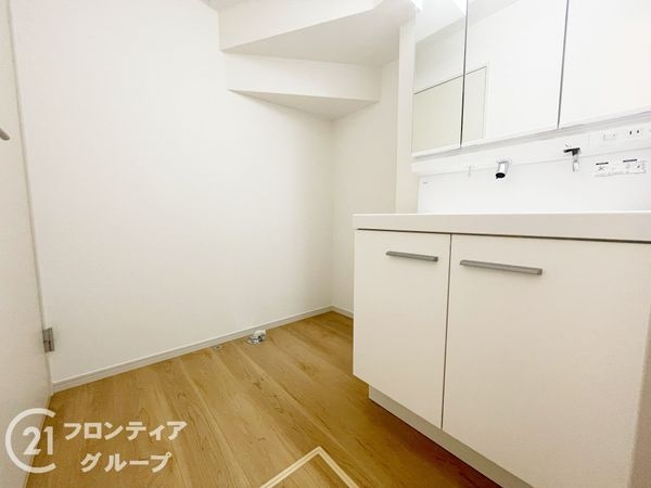 宇治市羽拍子町　新築一戸建て　２期　１号棟