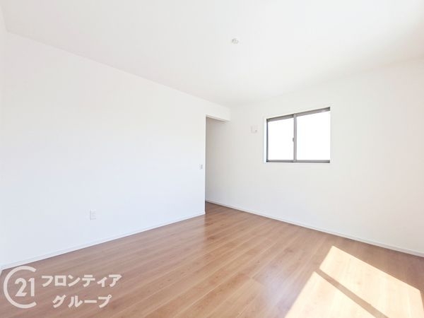 宇治市羽拍子町　新築一戸建て　２期　３号棟