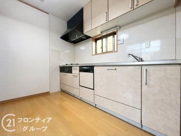 京都市伏見区羽束師鴨川町の中古一戸建て