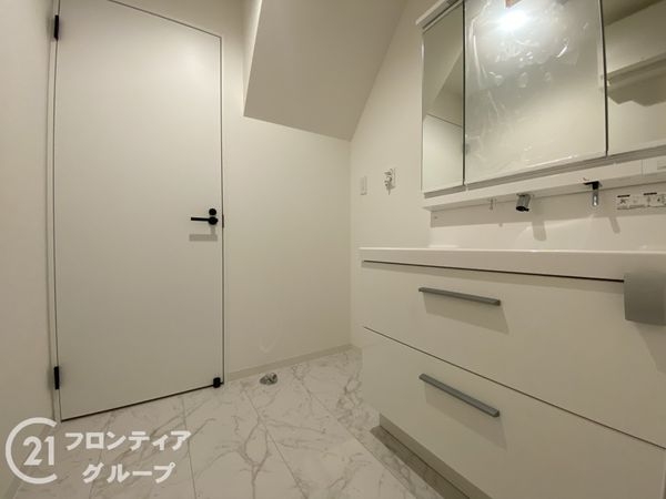 長岡京市神足神田　新築一戸建て　全１区画