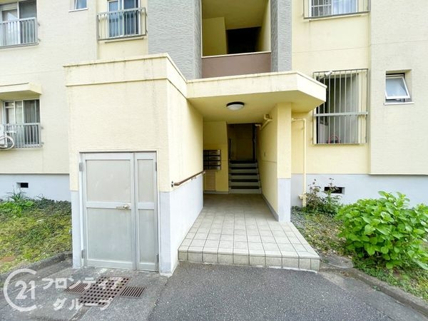 鳥羽街道団地Ｆ棟　中古マンション