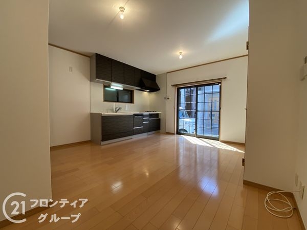京都市南区上鳥羽西浦町　中古一戸建て