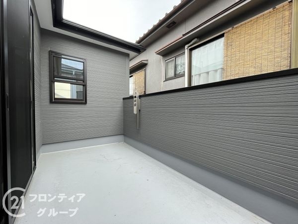 八幡市八幡山田　新築一戸建て　第３　３号棟