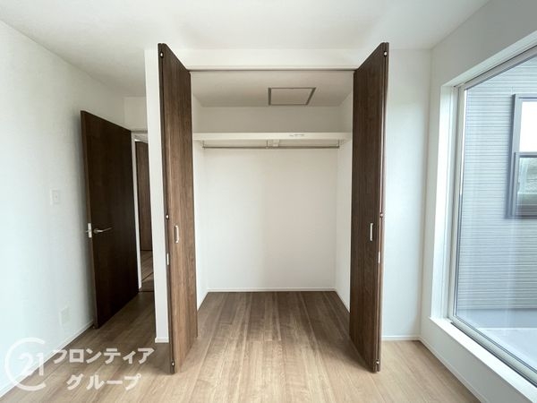 八幡市八幡山田　新築一戸建て　第３　３号棟