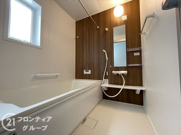 八幡市八幡山田　新築一戸建て　第３　３号棟