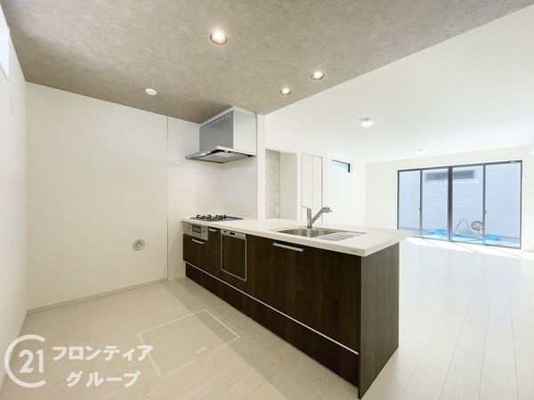 宇治市明星町３丁目　新築一戸建て　２期　１号棟