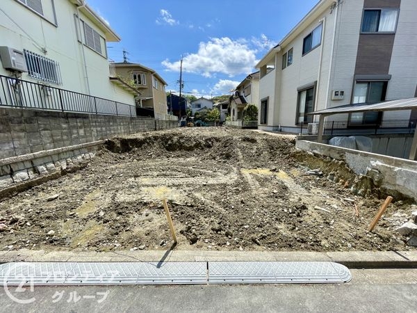 宇治市明星町３丁目　新築一戸建て　２期　１号棟