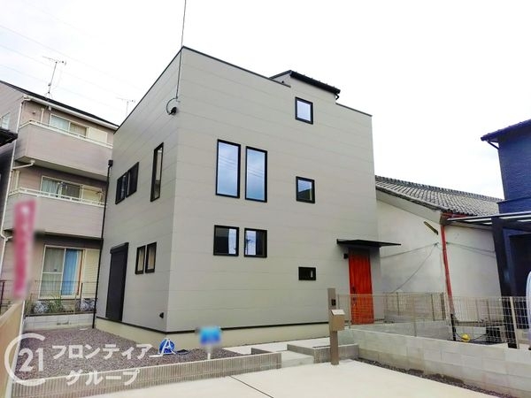 大津市下阪本３丁目の中古一戸建て