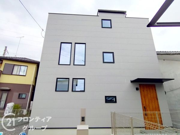大津市下阪本３丁目の中古一戸建て