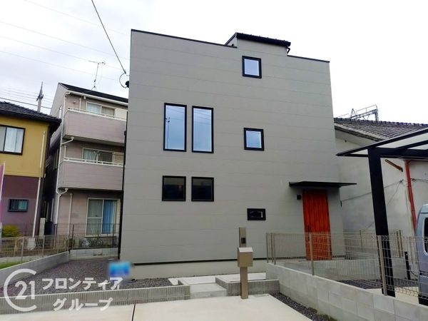 大津市下阪本３丁目の中古一戸建て