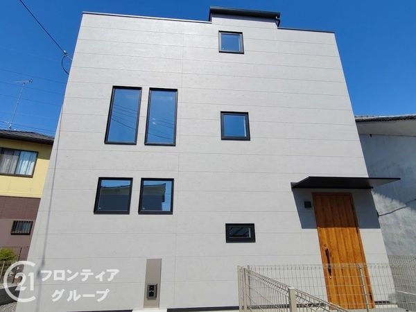 大津市下阪本３丁目　新築一戸建て