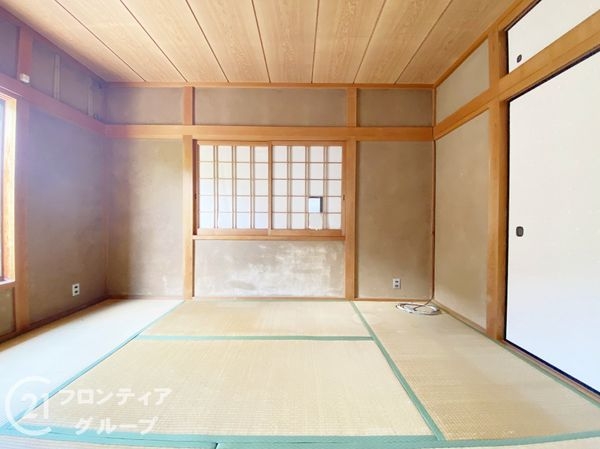 八幡市橋本栗ケ谷の中古一戸建て