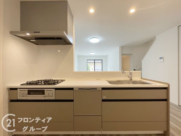 京都市伏見区深草直違橋片町　新築一戸建て　全１区画