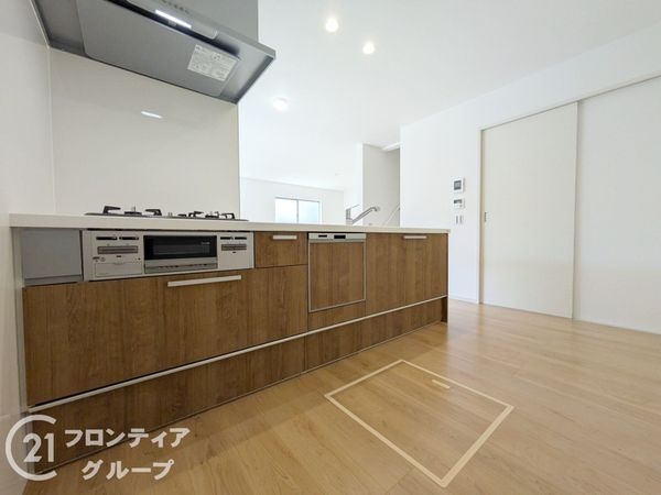 大津市国分２丁目　新築一戸建て　１期　全１区画