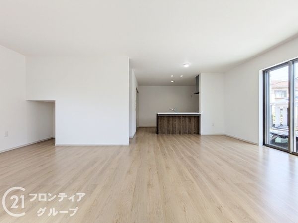 大津市国分２丁目　新築一戸建て　１期　全１区画