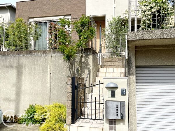 宇治市平尾台１丁目　中古一戸建て