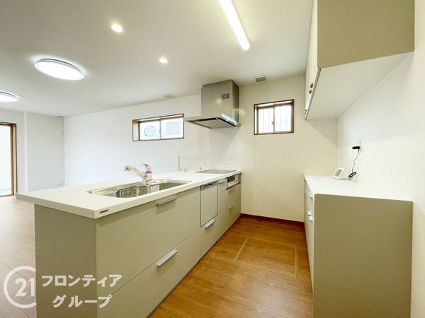 向日市鶏冠井町番田　新築一戸建て　２期　６号棟