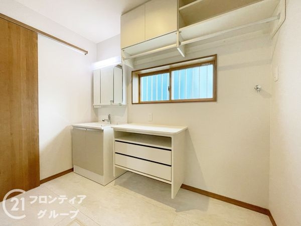 向日市鶏冠井町番田　新築一戸建て　２期　６号棟
