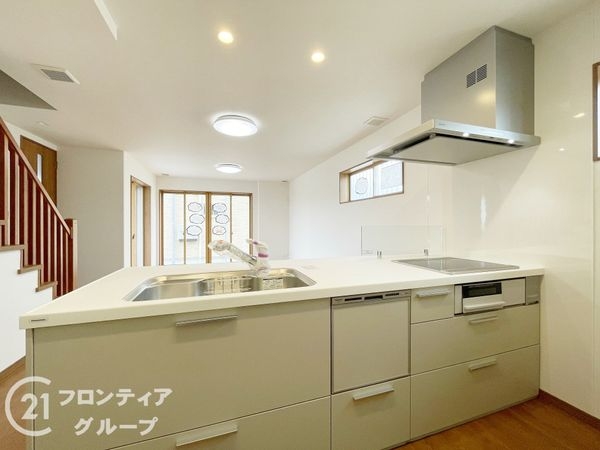 向日市鶏冠井町番田　新築一戸建て　２期　６号棟