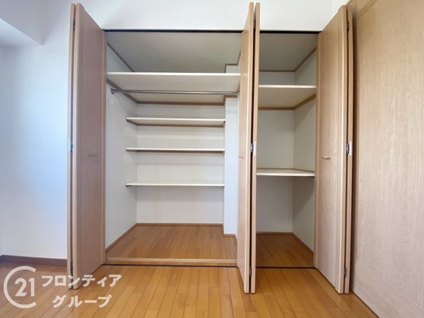 京阪東ローズタウン・ファインガーデンあゆみヶ丘Ｂ棟　中古マ…