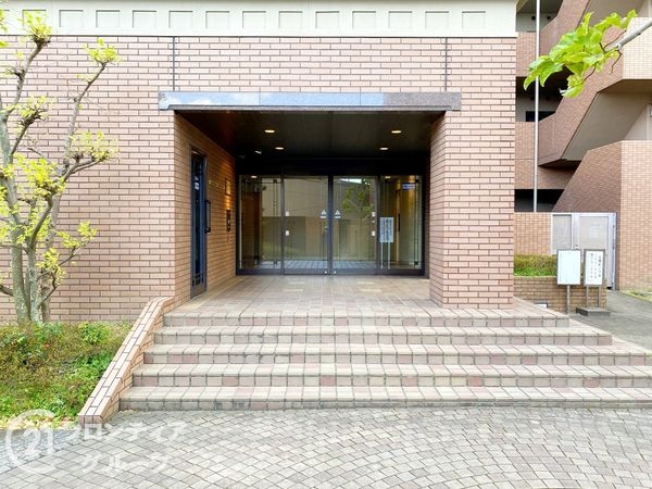 京阪東ローズタウン・ファインガーデンあゆみヶ丘Ｂ棟　中古マ…